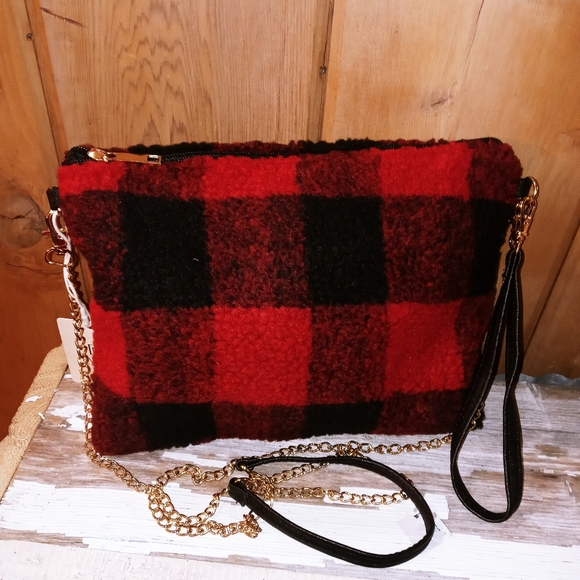 Handbags - NWT Buffalo Plaid Fleece Crossbody